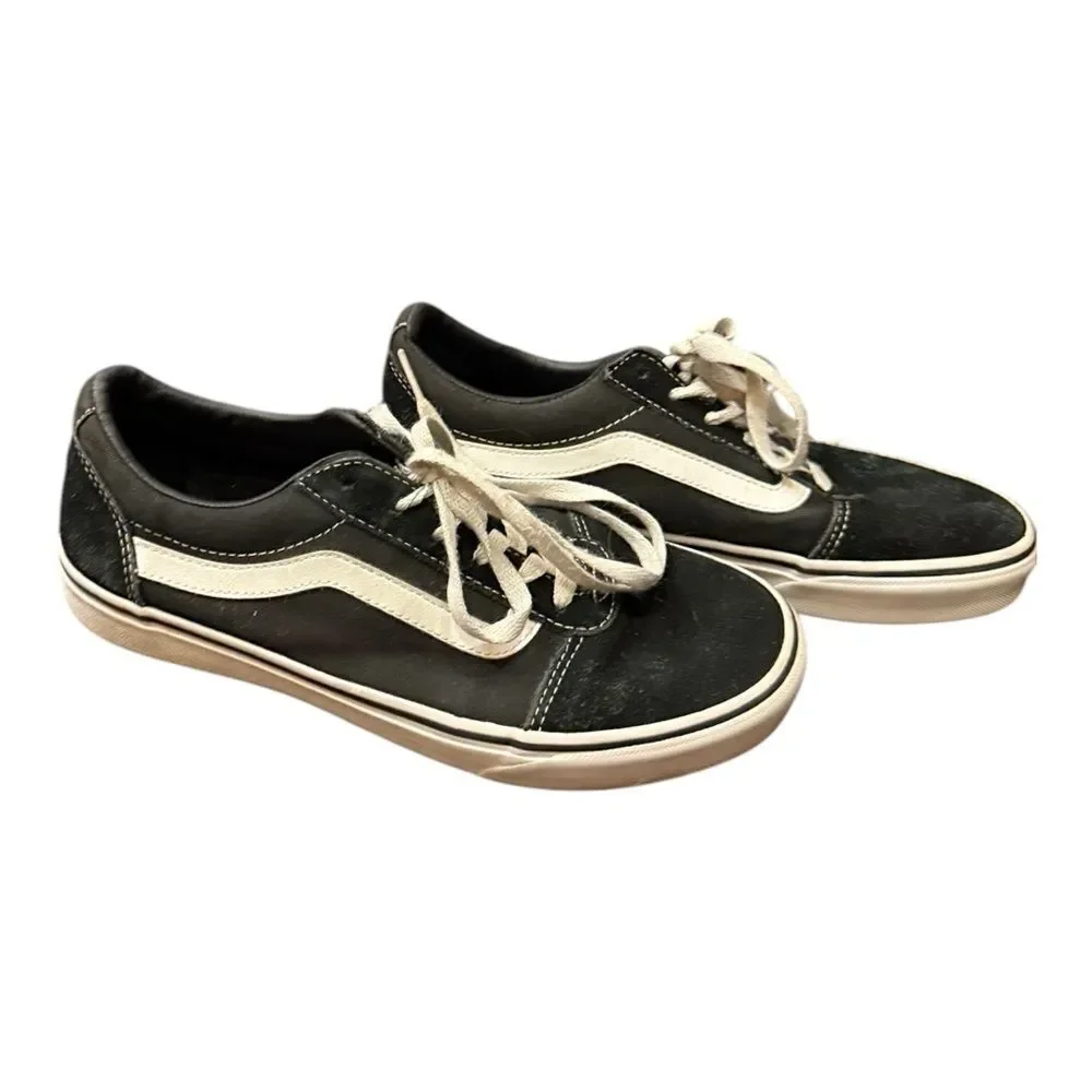 Vans Old Skool Black and White Low top sneakers size 8.5 womens